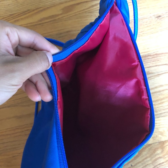!SOLD! Reebok Drawstring Bag - Picture 2 of 4